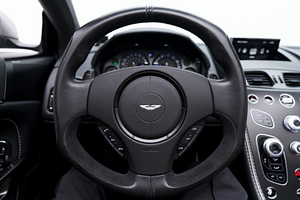 Used 2016 Aston Martin DB9 GT RWD image 70