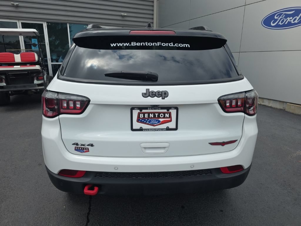 Used 2025 Jeep Compass Trailhawk AWD/4WD image 8