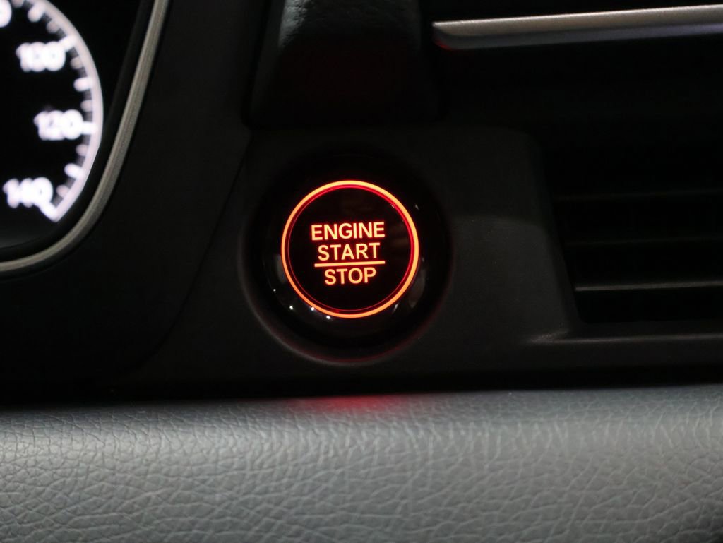 Used 2024 Honda Pilot Touring image 30