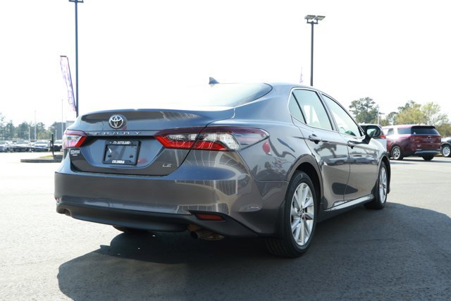 Used 2024 Toyota Camry LE FWD image 6