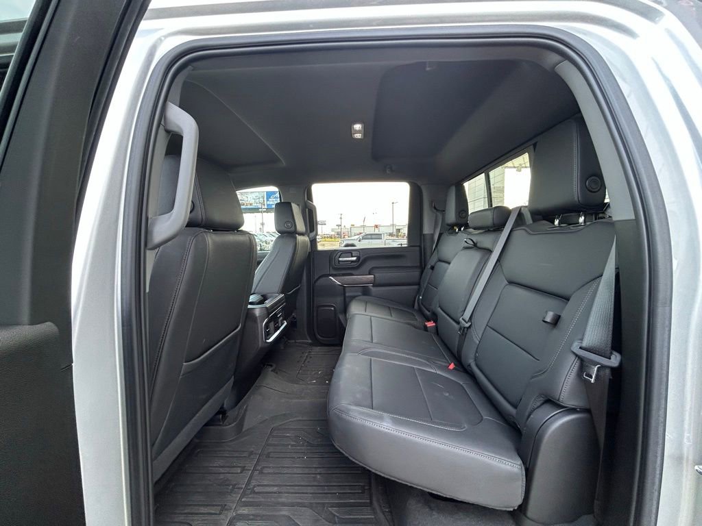 Used 2023 GMC Sierra 2500 SLT w/ SLT Premium Package image 9