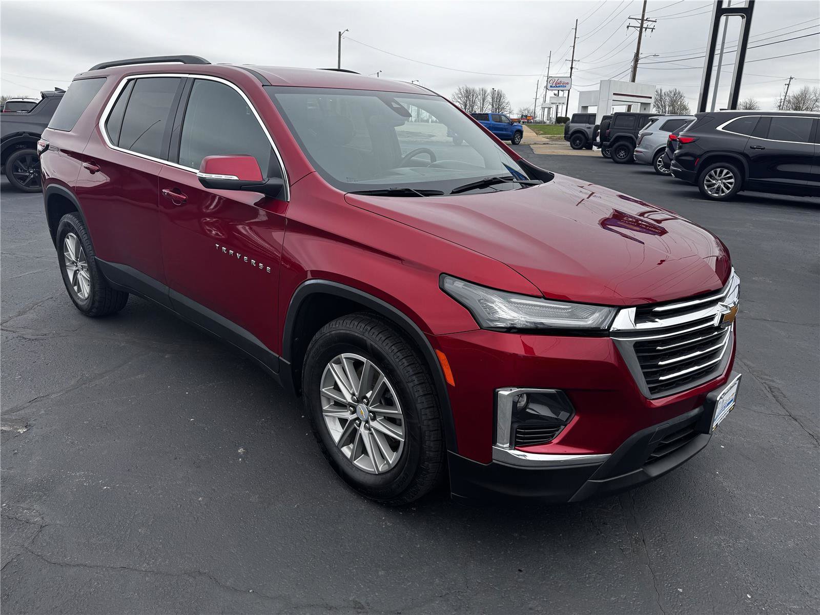 Used 2023 Chevrolet Traverse LT w/ LPO, Floor Liner Package image 15