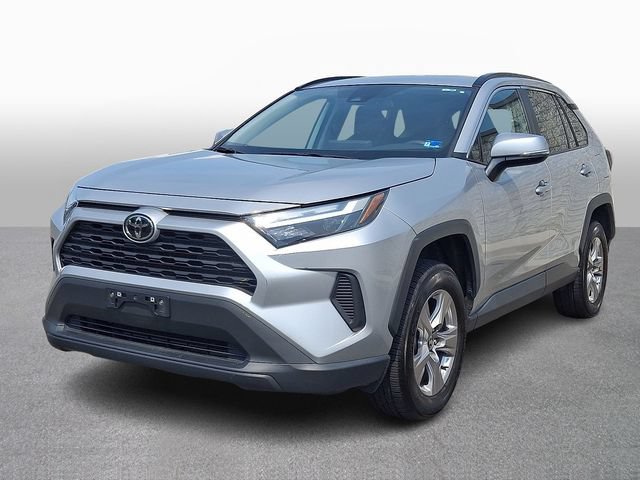 Used 2024 Toyota RAV4 XLE AWD/4WD image 1
