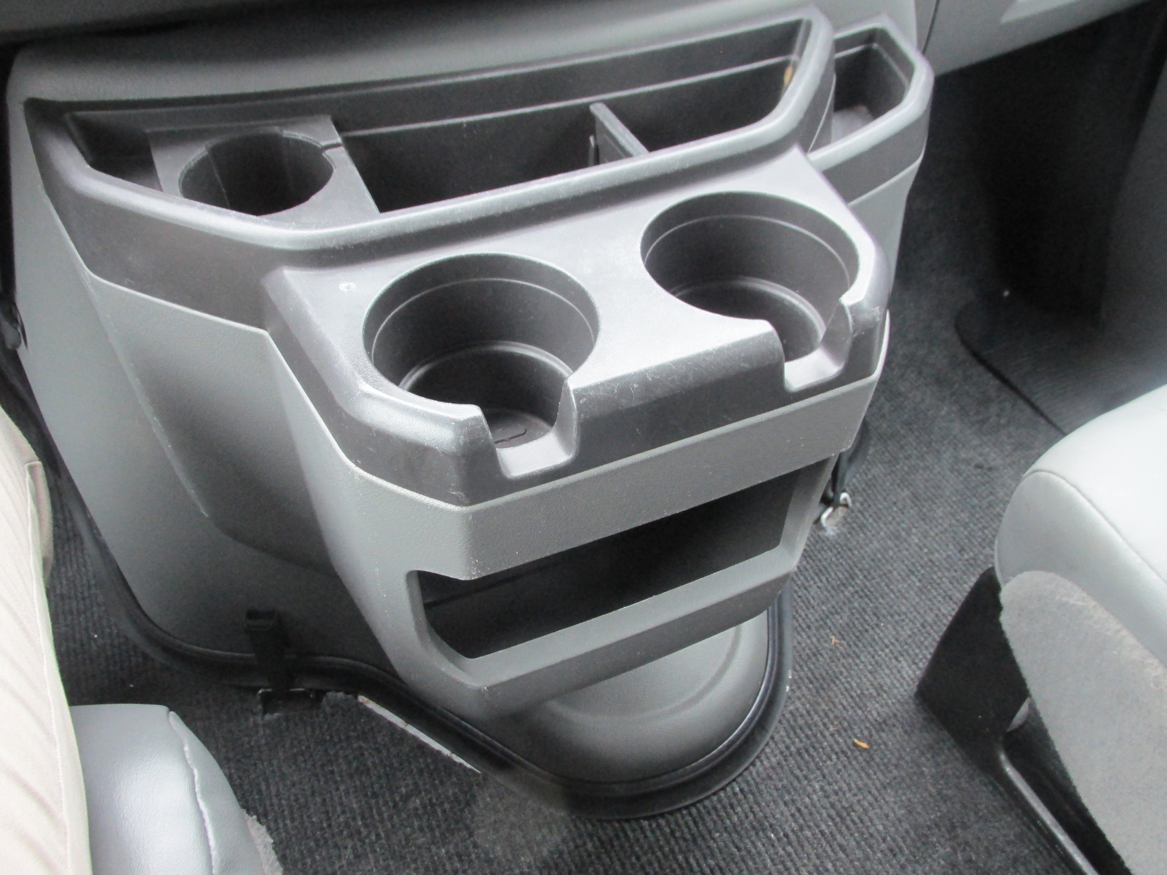 Used 2011 Ford E-150 and Econoline 150 XL image 27