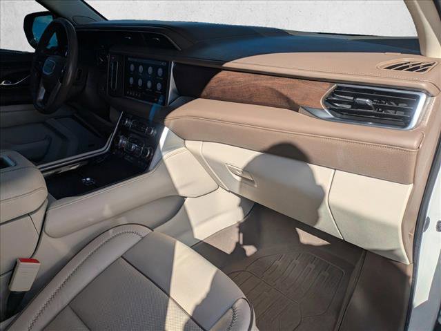 Used 2021 GMC Yukon Denali w/ Denali Premium Package image 19