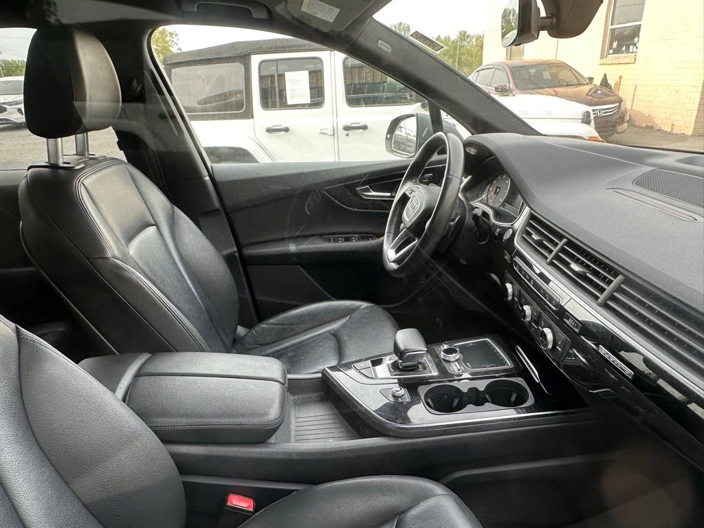 Used 2018 Audi Q7 3.0T Premium AWD/4WD image 5