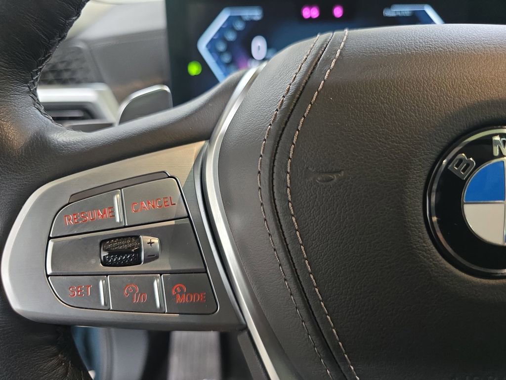 Certified 2024 BMW X7 xDrive40i image 17