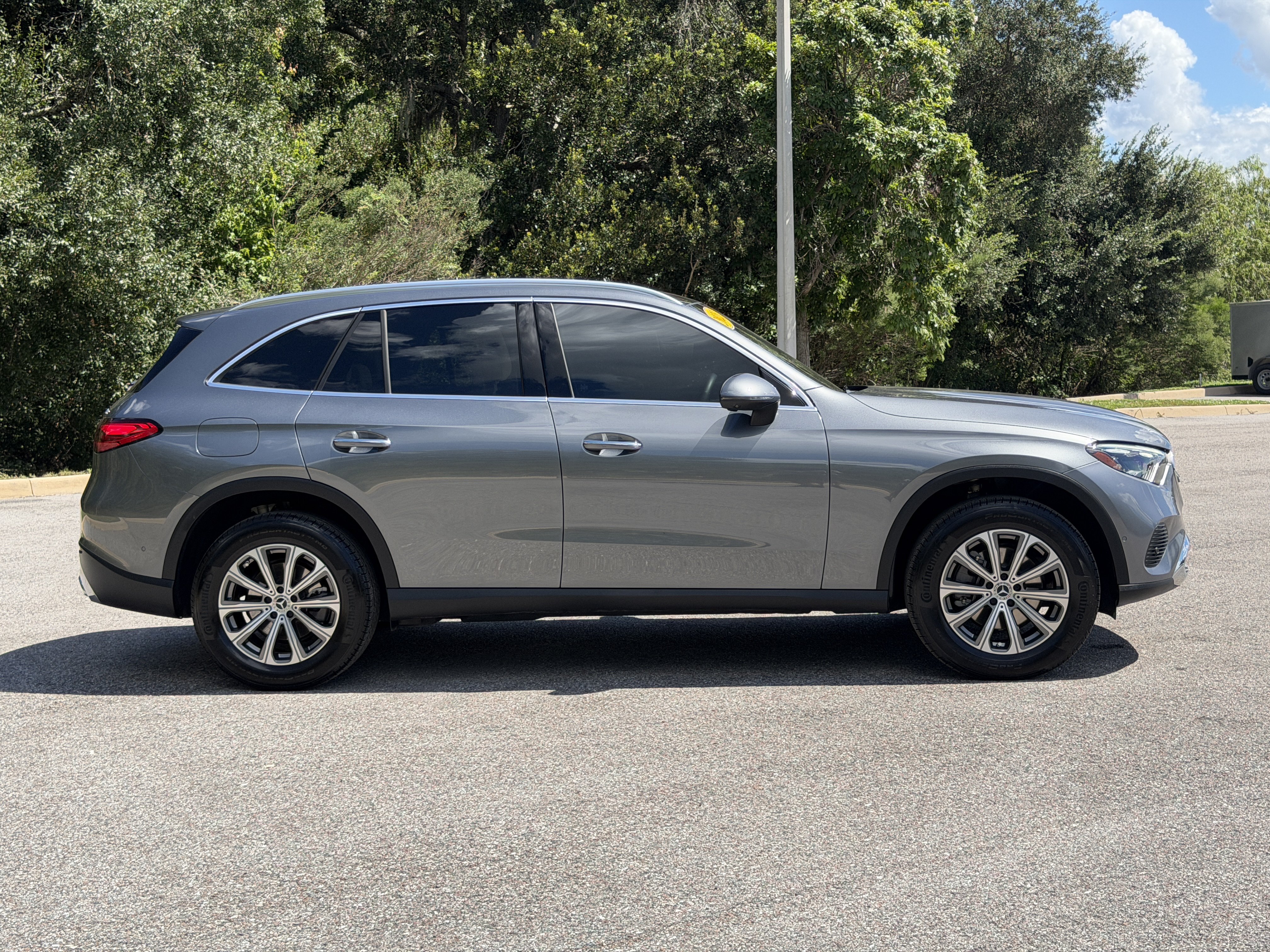 Used 2023 Mercedes-Benz GLC 300 4MATIC image 8