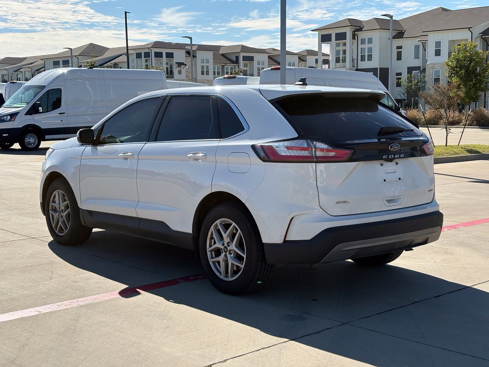 Used 2024 Ford Edge SEL AWD/4WD image 5