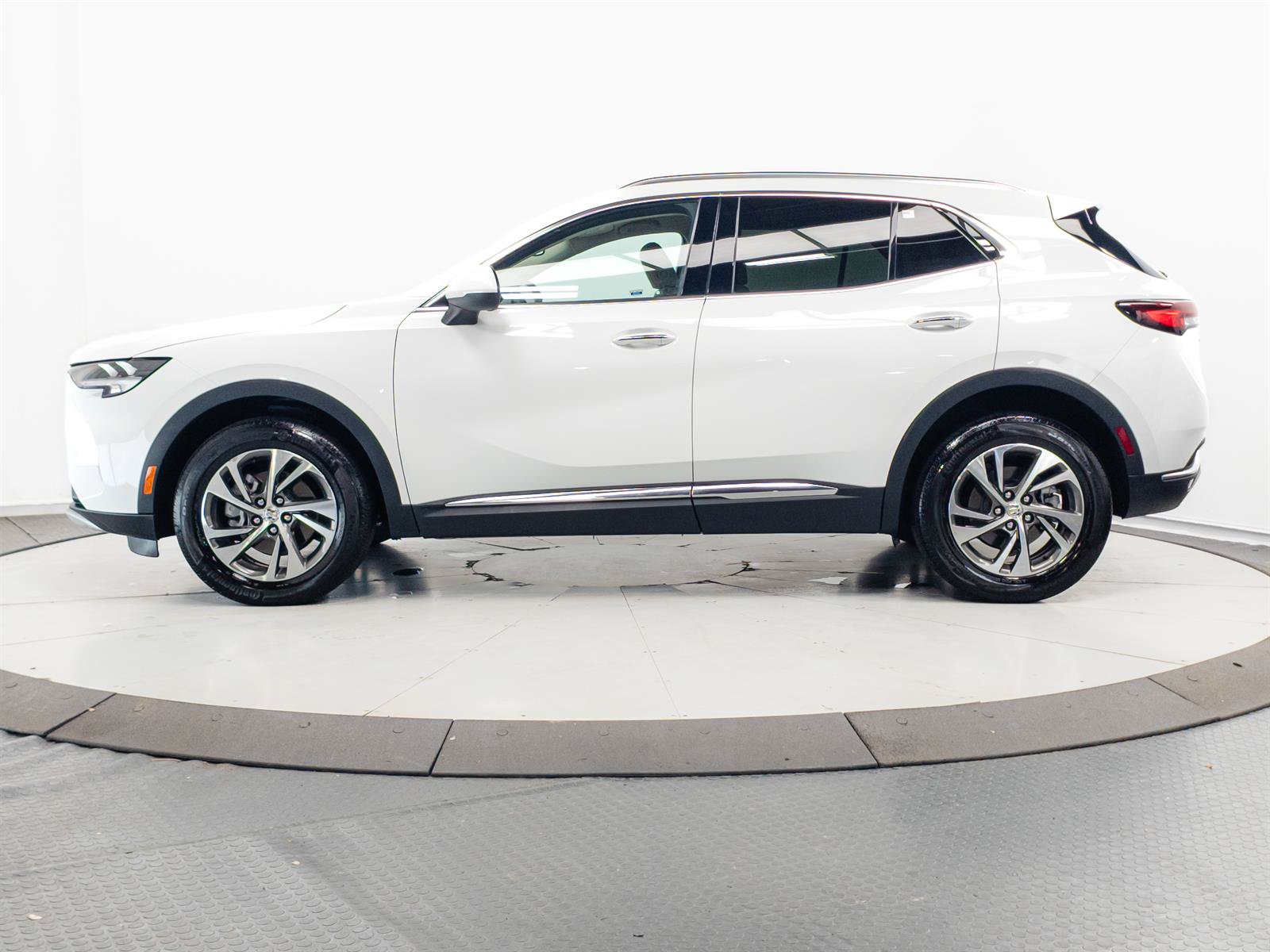 Used 2023 Buick Envision Essence AWD/4WD image 6