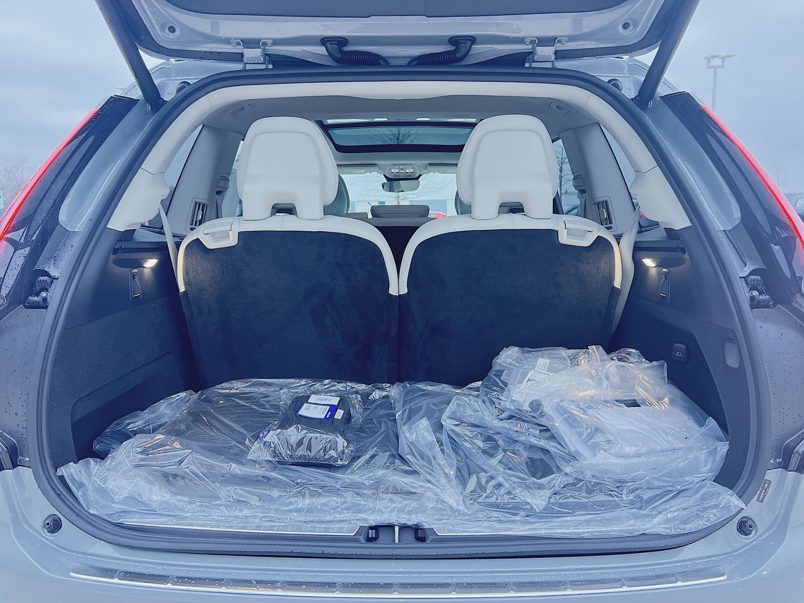New 2026 Volvo XC90 T8 Ultra w/ Protection Package Premier AWD/4WD image 35