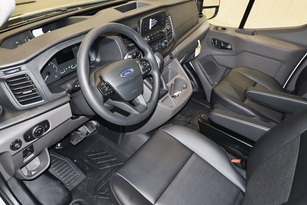 New 2025 Ford Transit 250 Low Roof image 23