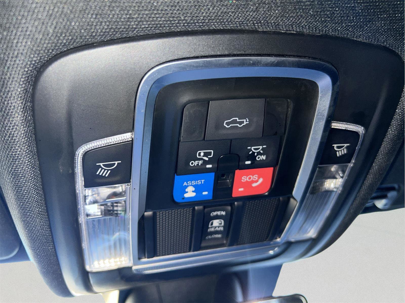 Used 2022 RAM 1500 Limited w/ Trailer Tow Group image 22