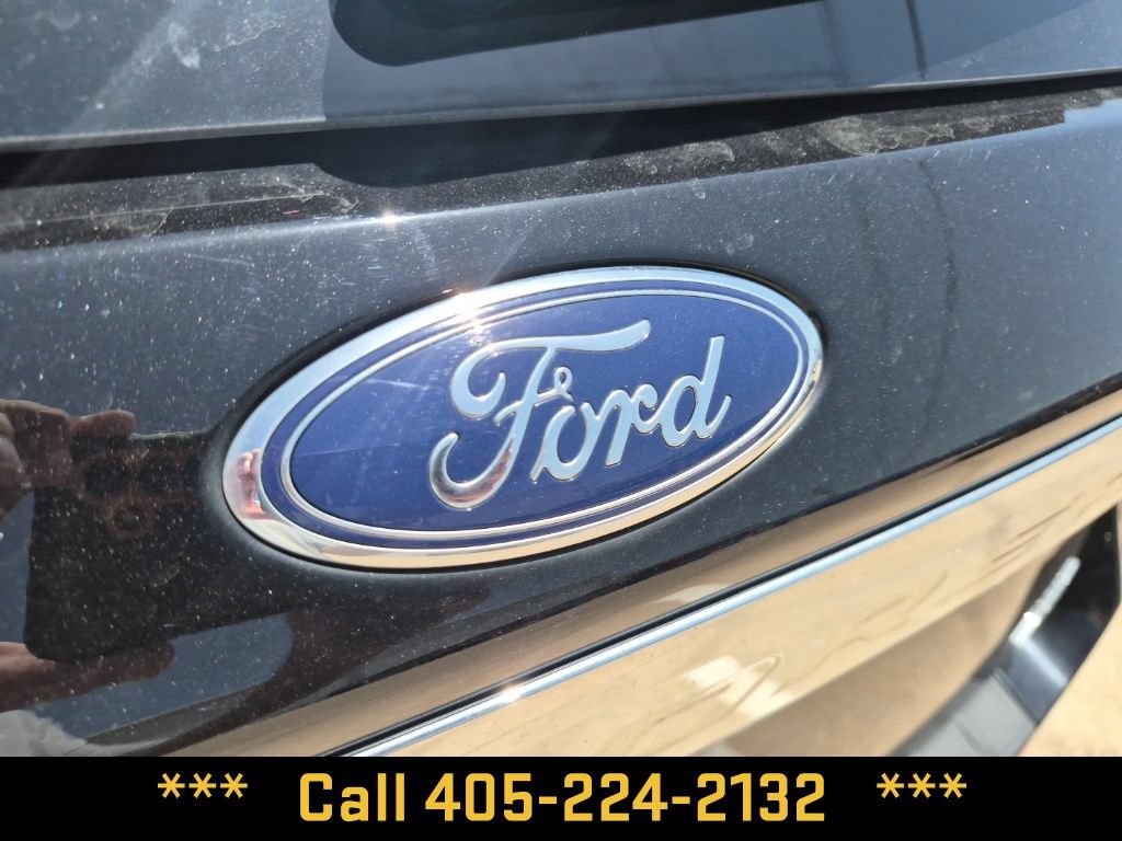 Used 2023 Ford Explorer XLT w/ Equipment Group 202A AWD/4WD image 7