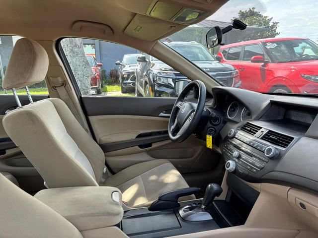 Used 2010 Honda Accord LX image 11