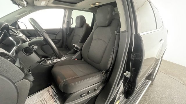 Used 2016 Chevrolet Traverse LT w/ Style and Technology Package image 33