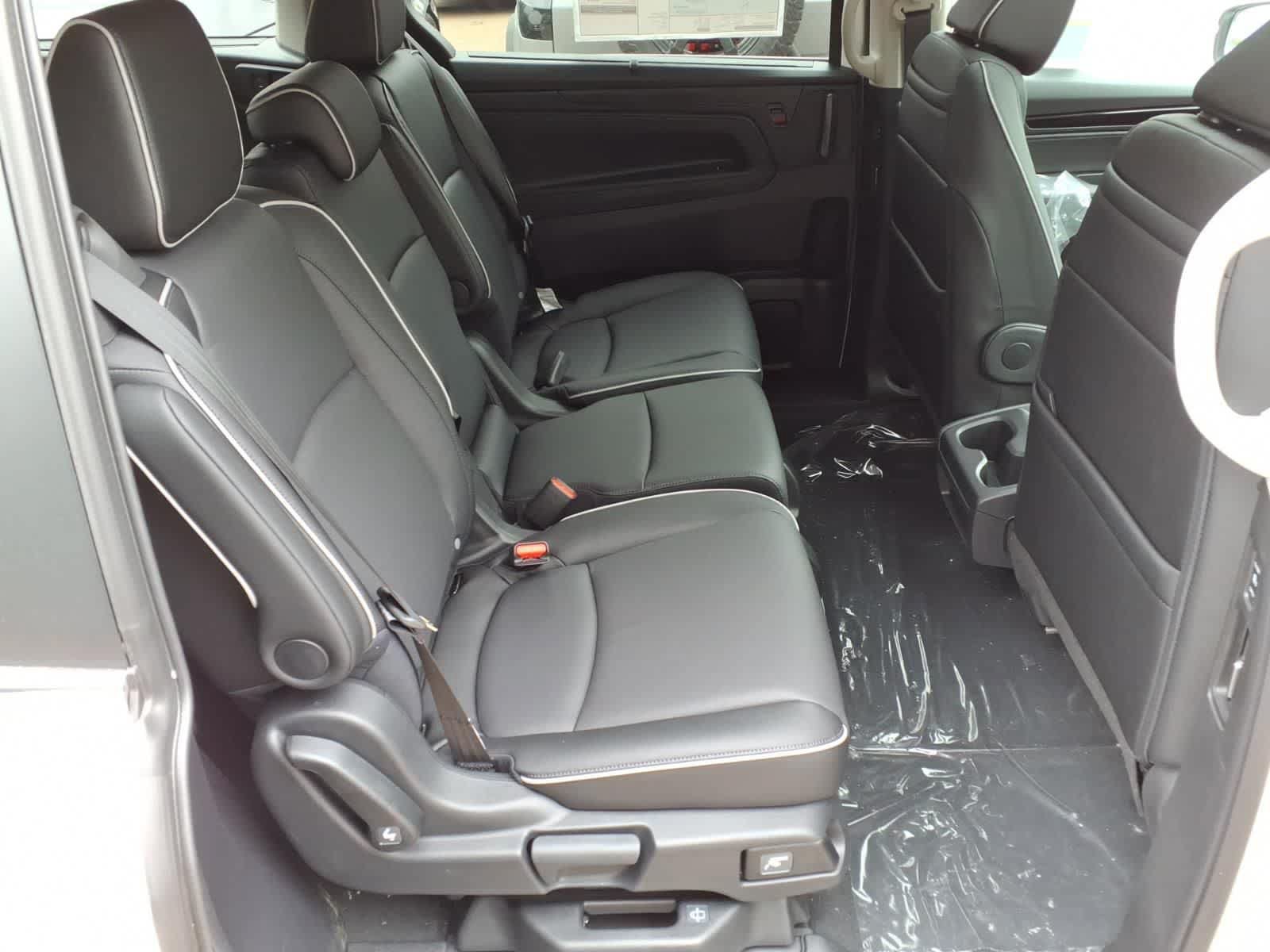 New 2026 Honda Odyssey Touring image 12