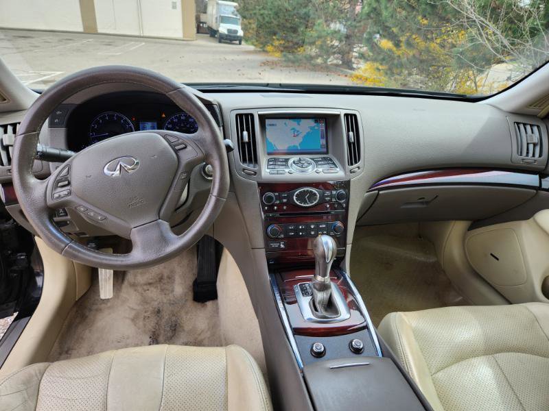 Used 2012 INFINITI G37 Journey w/ Premium Pkg image 23