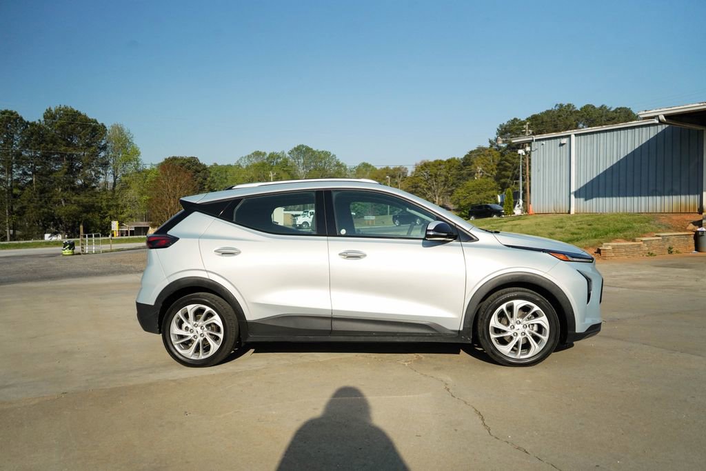 Used 2023 Chevrolet Bolt EUV LT image 3