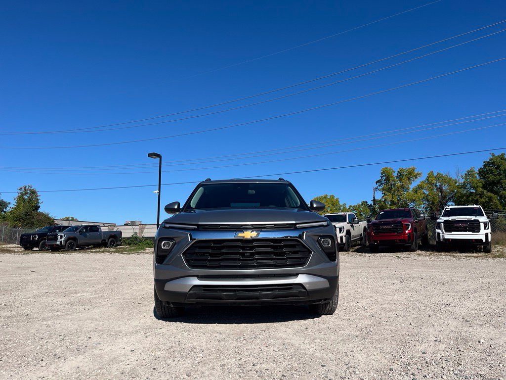 Used 2026 Chevrolet TrailBlazer LT FWD image 4