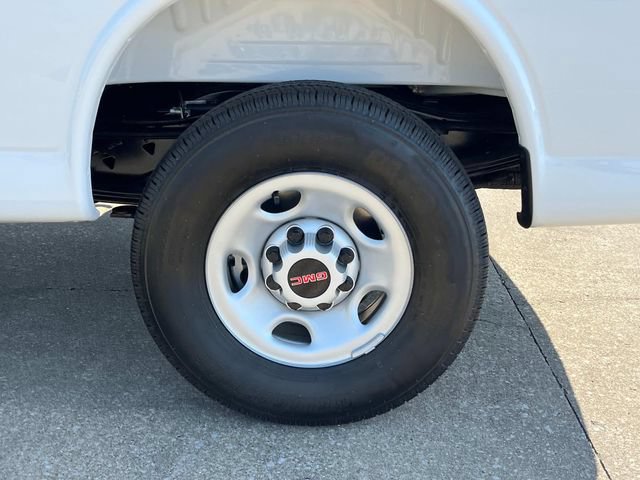 New 2026 GMC Savana 2500 w/ Driver Convenience Package RWD image 17