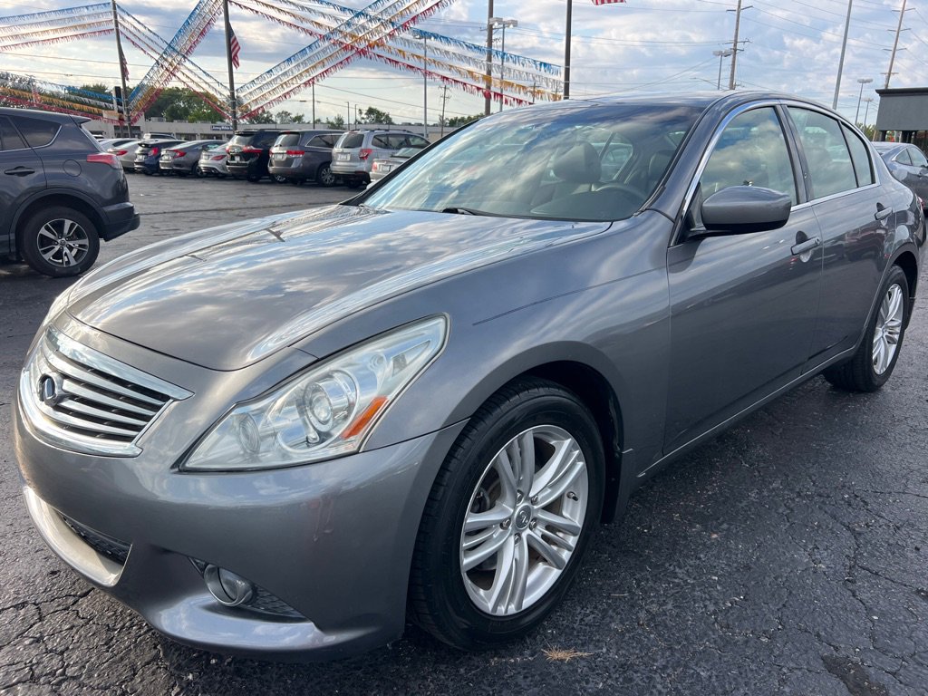 Used 2012 INFINITI G37 x w/ Premium Pkg image 3