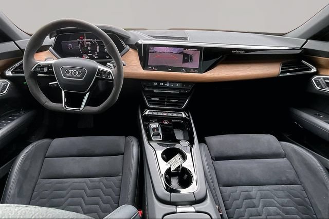 Used 2023 Audi e-tron GT Prestige w/ Prestige Package AWD/4WD image 14