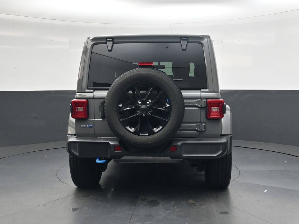 Used 2022 Jeep Wrangler Unlimited Sahara AWD/4WD image 7