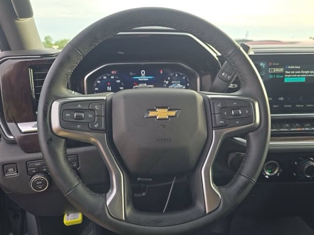 Used 2024 Chevrolet Silverado 1500 LT AWD/4WD image 14