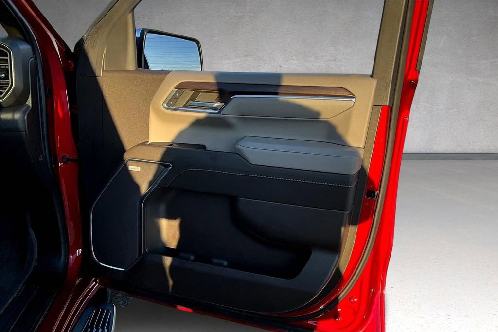 Used 2024 GMC Sierra 1500 SLT w/ SLT Premium Package image 34