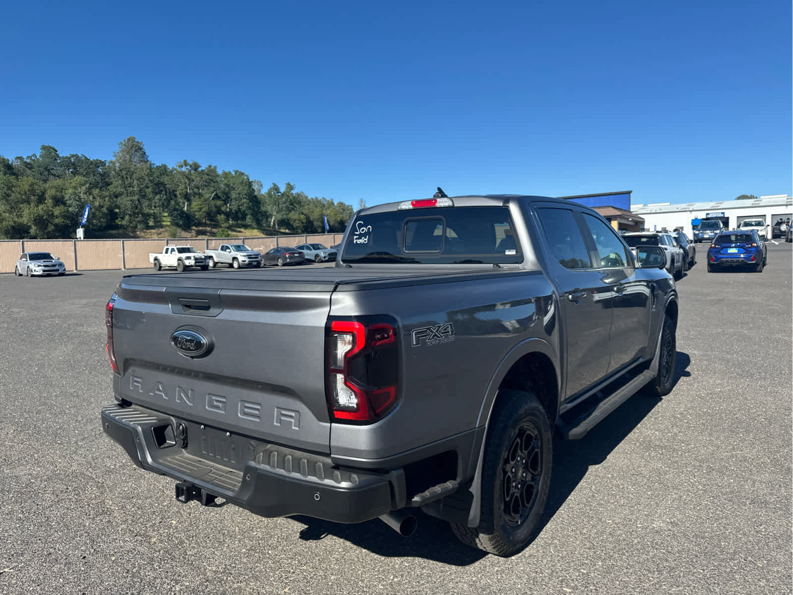 Used 2025 Ford Ranger Lariat w/ FX4 Off-Road Package AWD/4WD image 5
