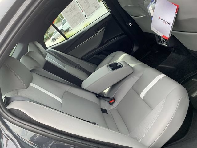 Used 2026 Toyota Camry SE w/ Convenience Package FWD image 12