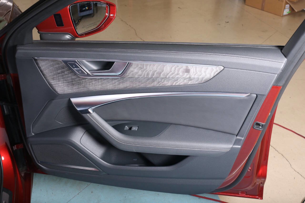 Used 2024 Audi A6 Premium Plus image 30