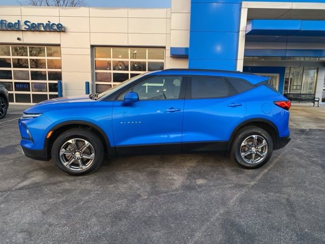 Used 2024 Chevrolet Blazer LT w/ Convenience Package image 2