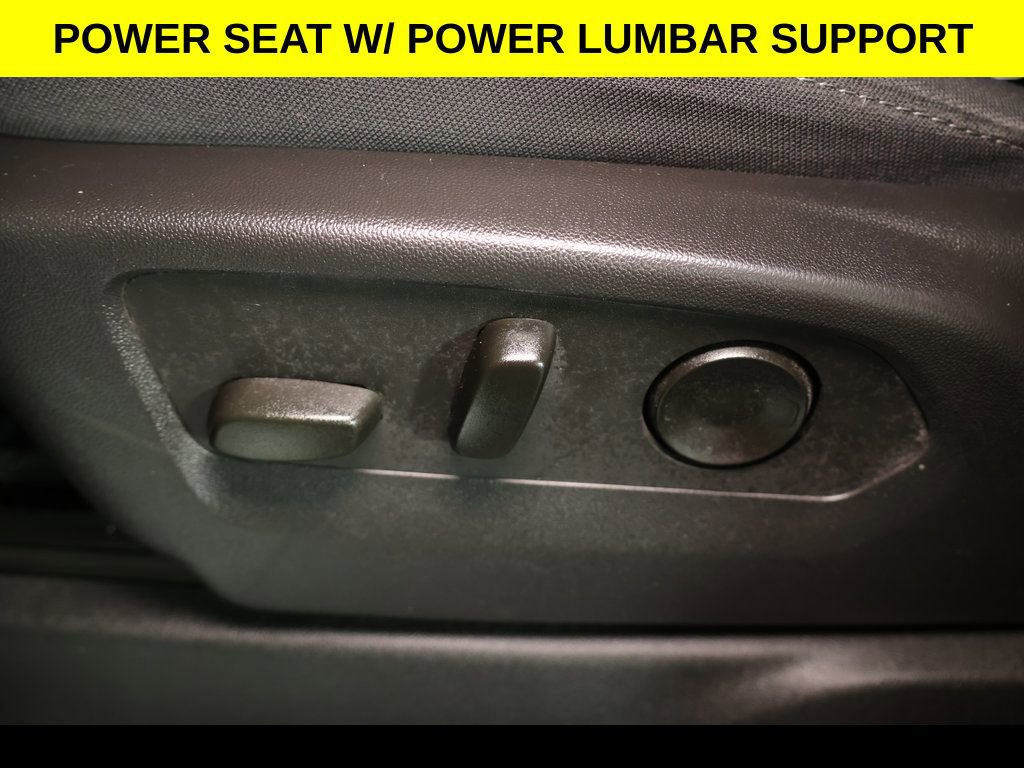 Used 2023 Chevrolet Silverado 1500 LT AWD/4WD image 9