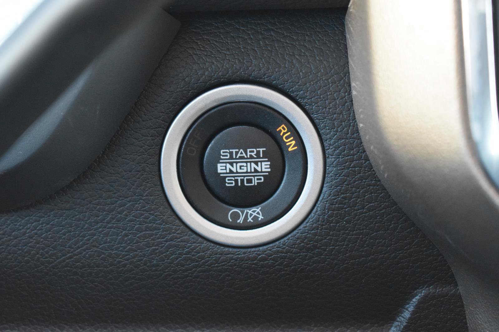 Used 2024 RAM 2500 Laramie w/ Safety Group image 8