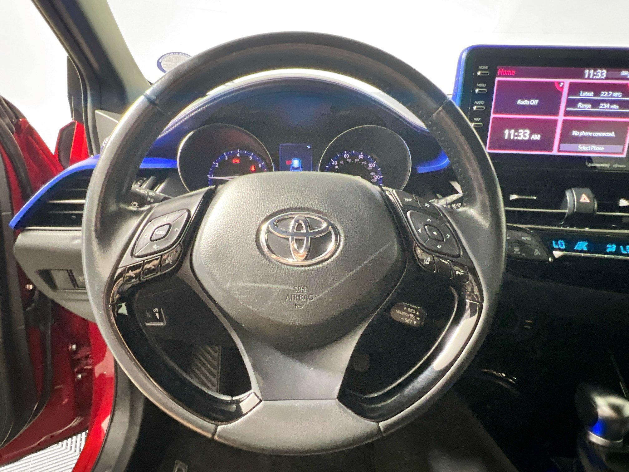 Used 2021 Toyota C-HR XLE FWD image 17