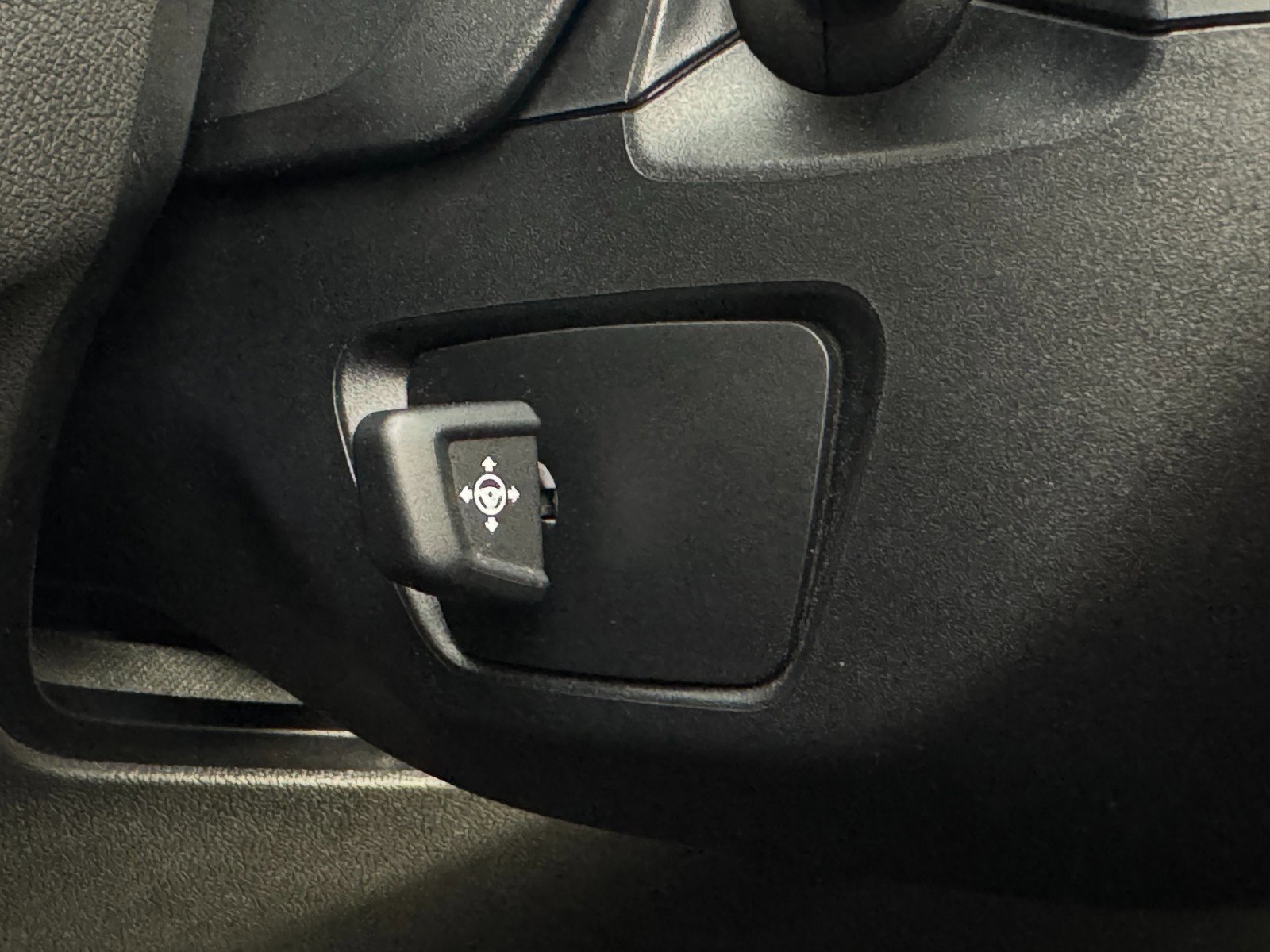 Used 2017 BMW 540i xDrive image 19