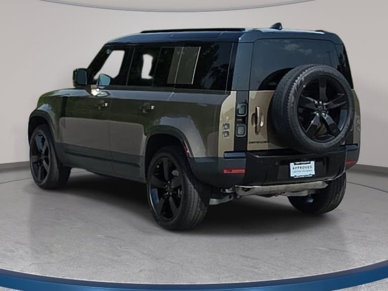 Used 2026 Land Rover Defender 110 S AWD/4WD image 7