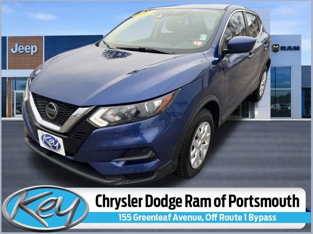 Used 2020 Nissan Rogue Sport S image 1