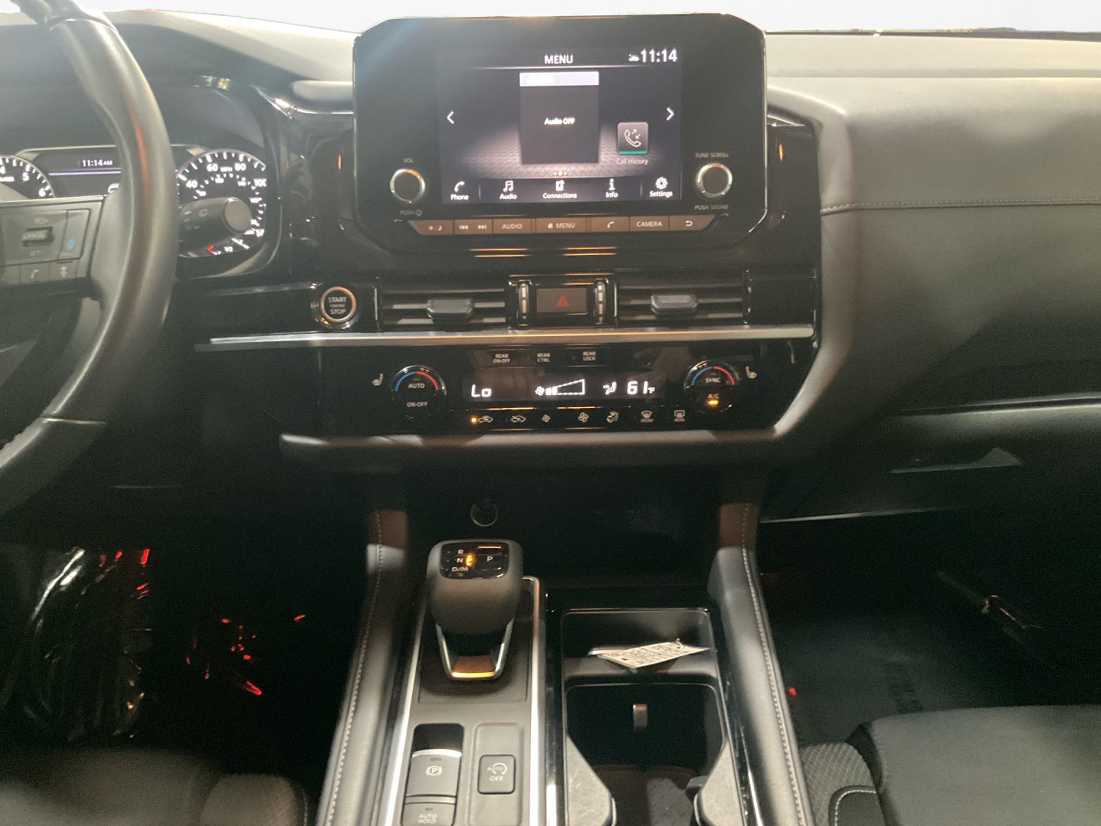 Used 2024 Nissan Pathfinder SV AWD/4WD image 12