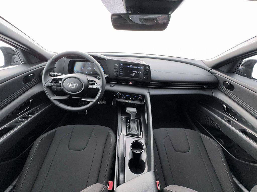New 2026 Hyundai Elantra Sport FWD image 13