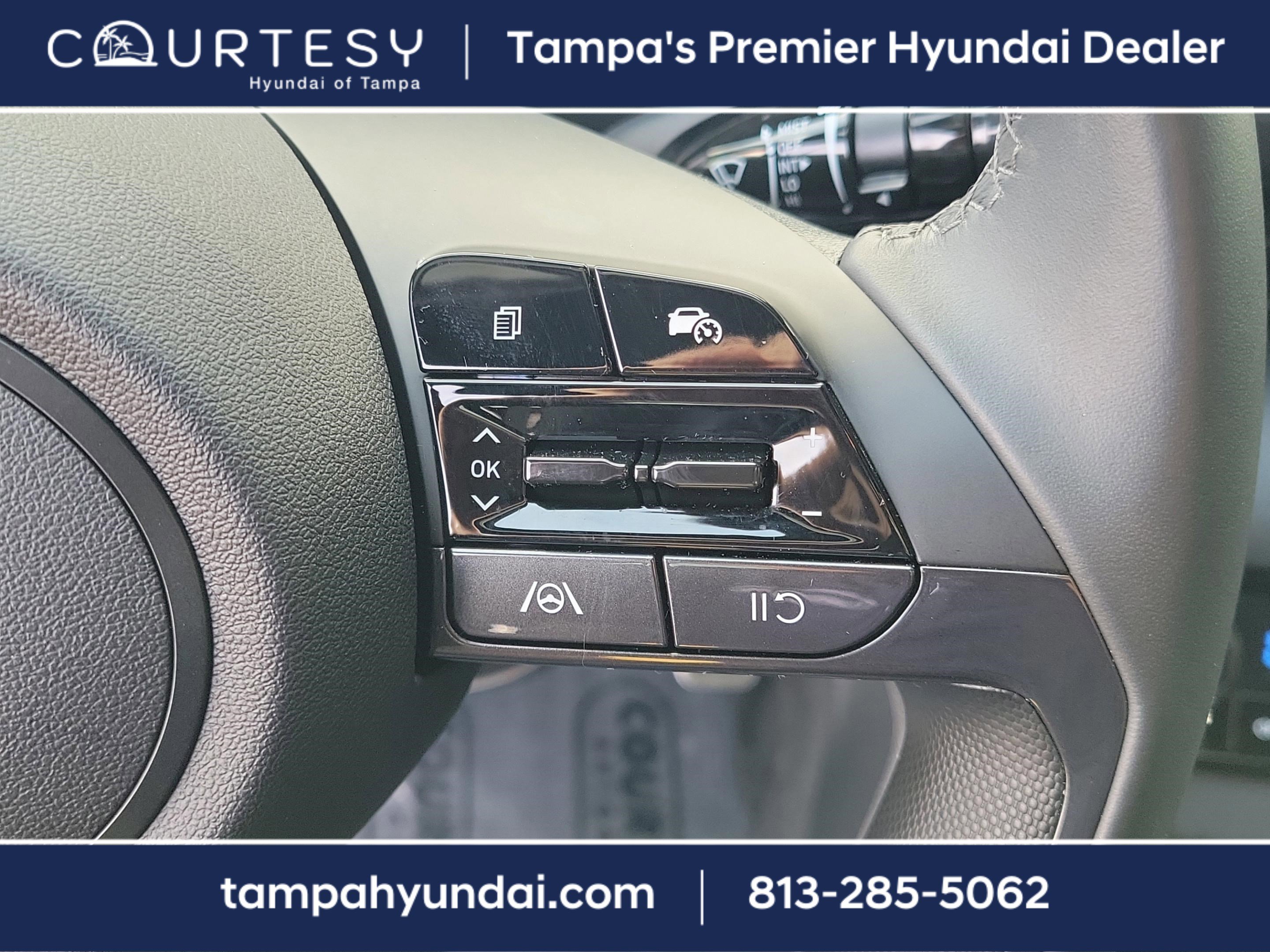 Certified 2025 Hyundai Elantra Sport image 16