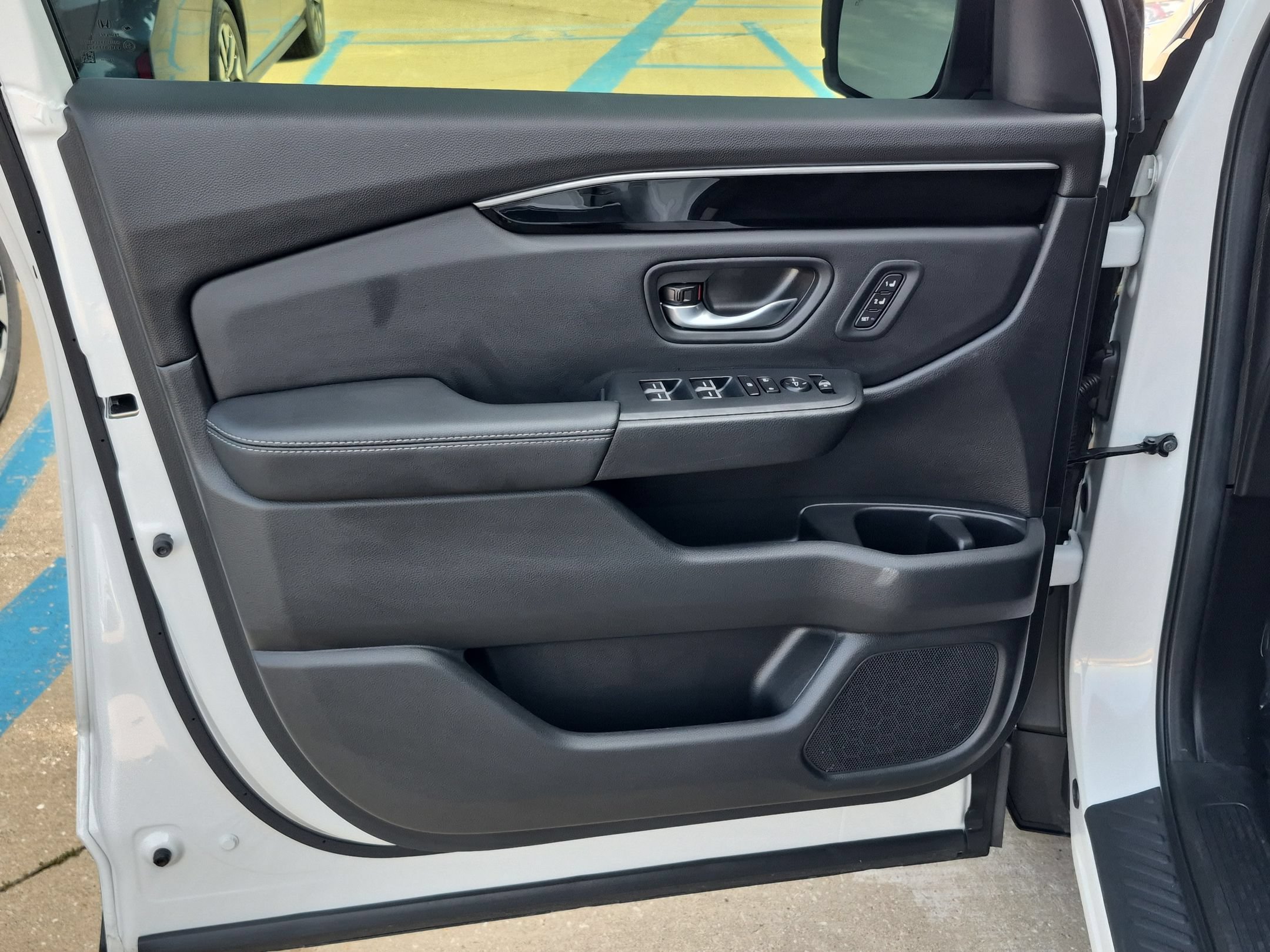 Certified 2025 Honda Pilot EX-L image 12