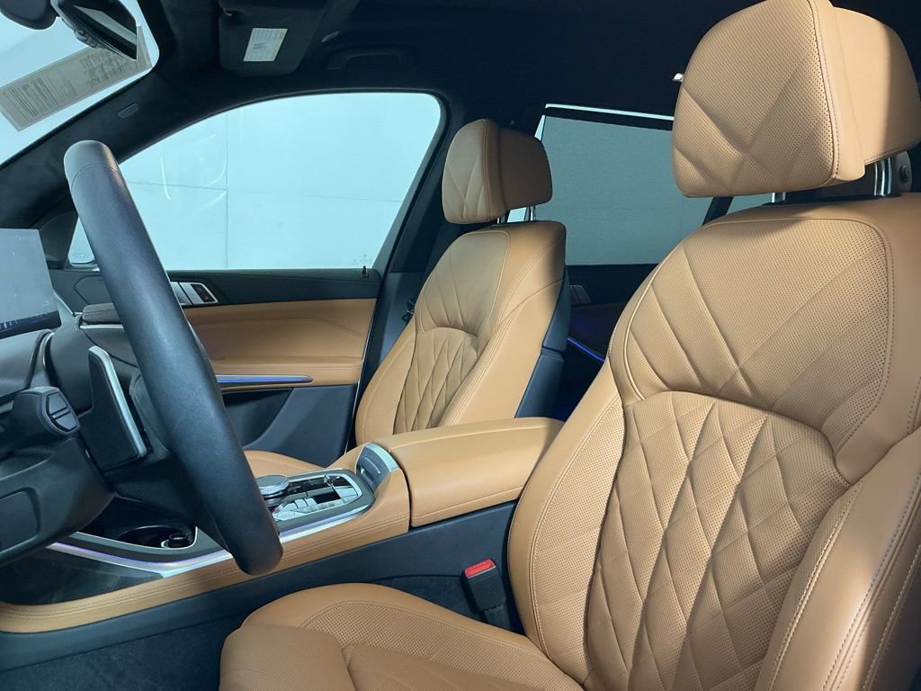 Certified 2024 BMW X7 xDrive40i image 21