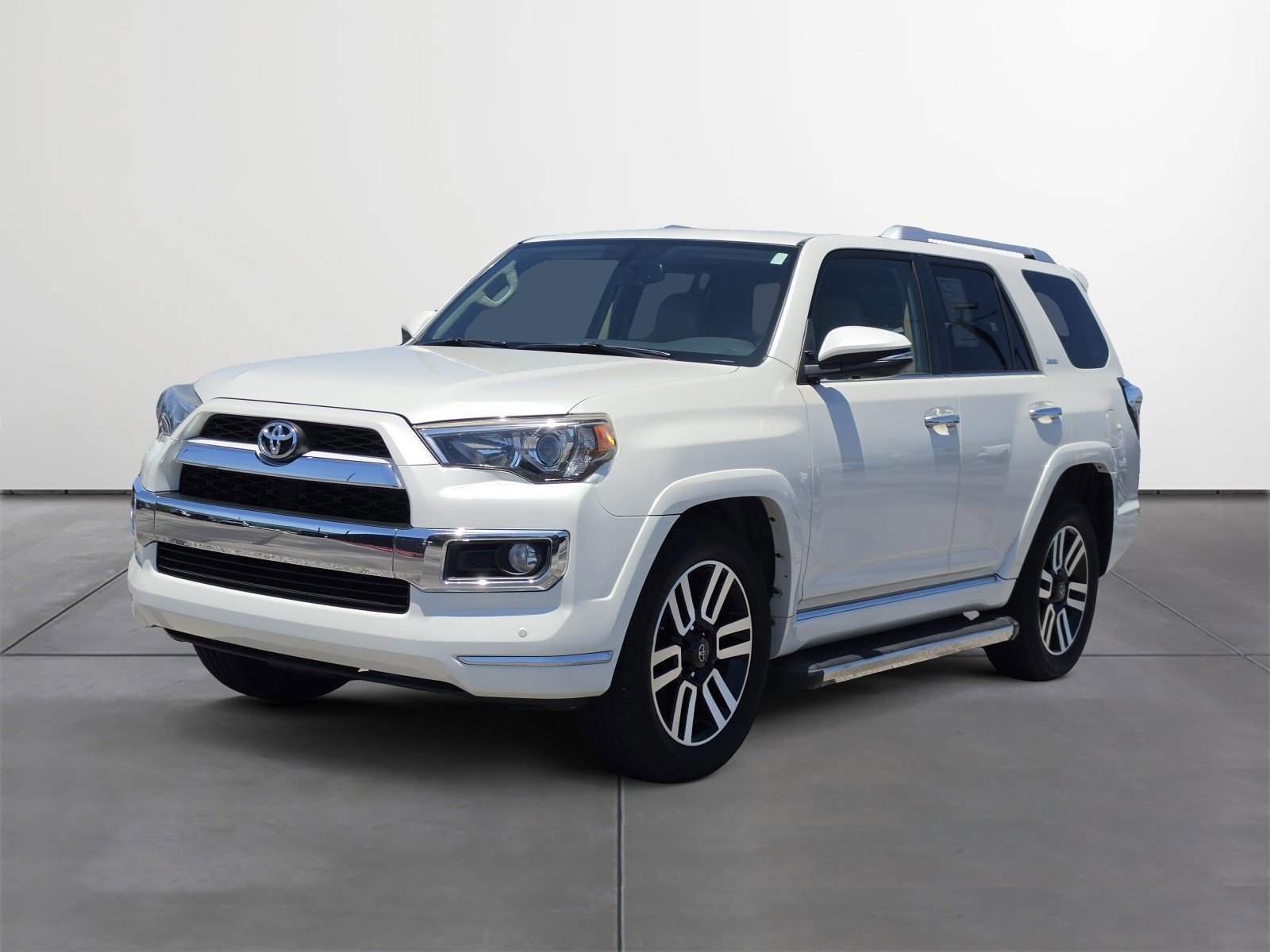 Used 2015 Toyota 4Runner Limited RWD image 2
