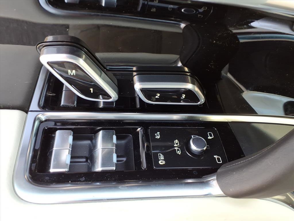 New 2026 Land Rover Range Rover Autobiography image 10