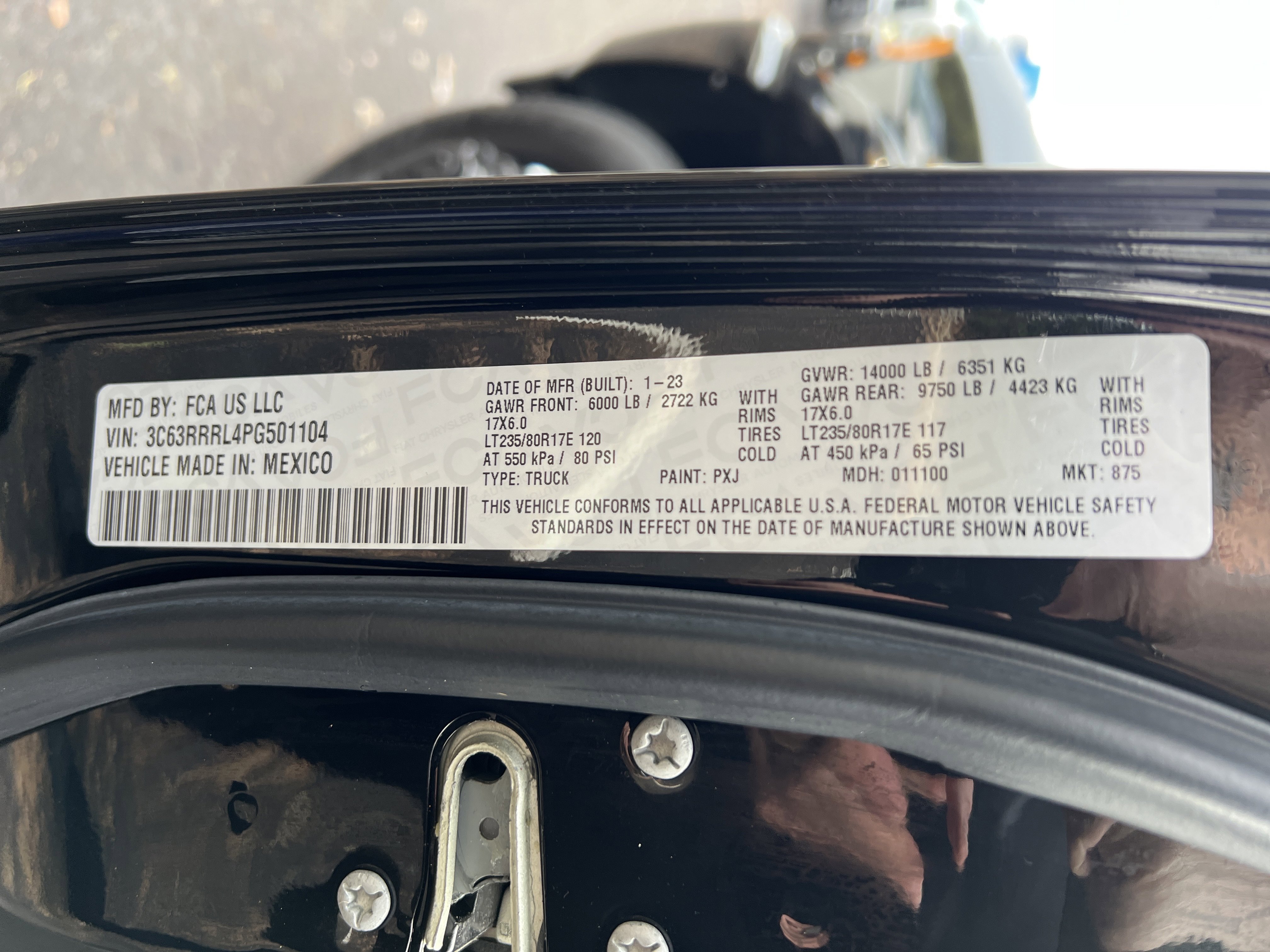 Used 2023 RAM 3500 Limited image 35