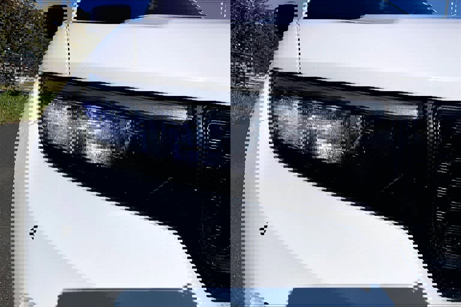 Used 2023 Jeep Grand Cherokee Altitude image 31