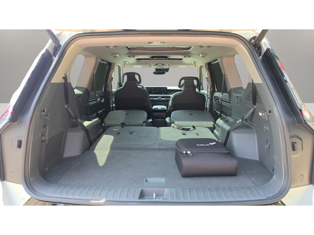 Used 2024 Kia EV9 Land AWD/4WD image 45